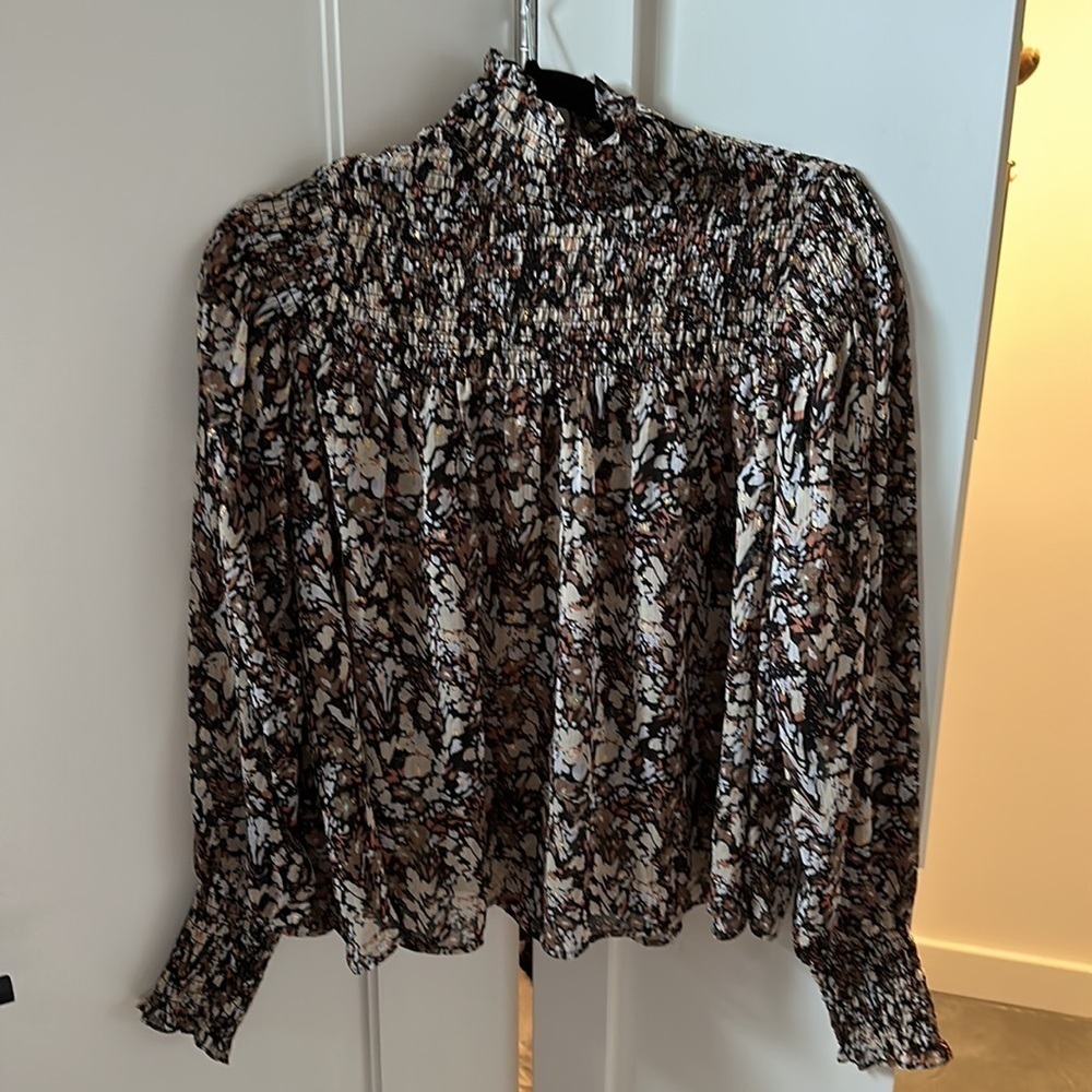 NWT House of Harlow Womens Smocked Blouse Floral Metallic Accents Brown Small
